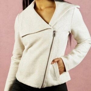 CAbi Ryder Quilted Crop Moto Jacket - Oatmeal Asymmetrical zip front